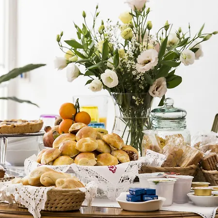 Home47 Bed & Breakfast 4*