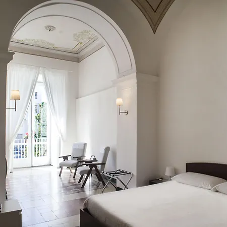 Bed & Breakfast Home47 4*